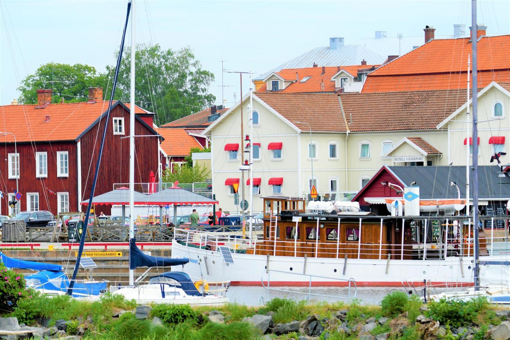 Brodderud Apartments Mariestad Exterior photo